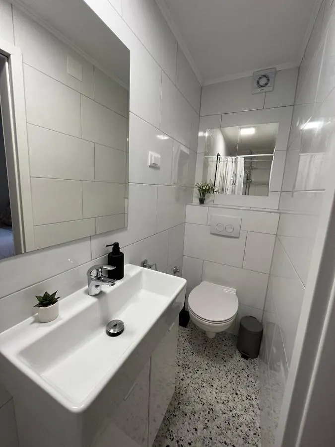 Stone House Apartment Medulin 0*,